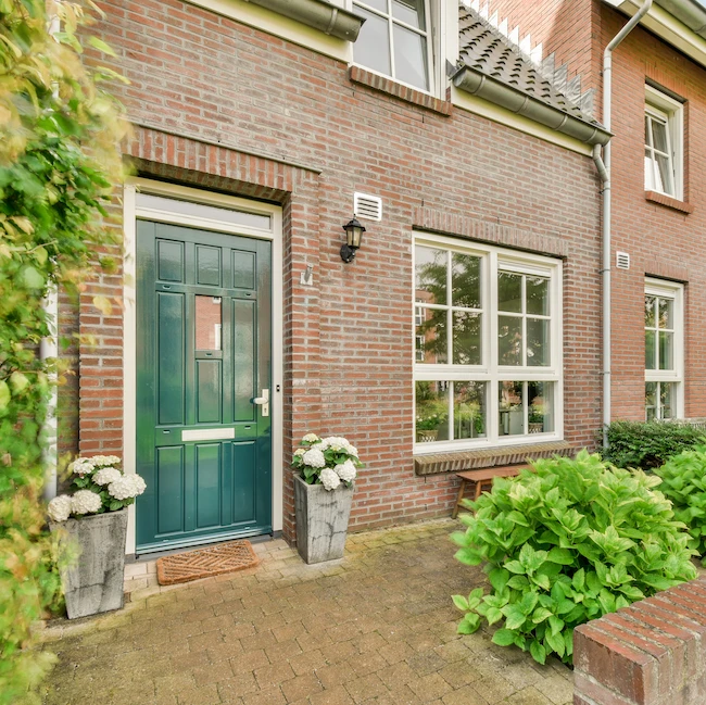 Gevel van woning professioneel opgeknapt